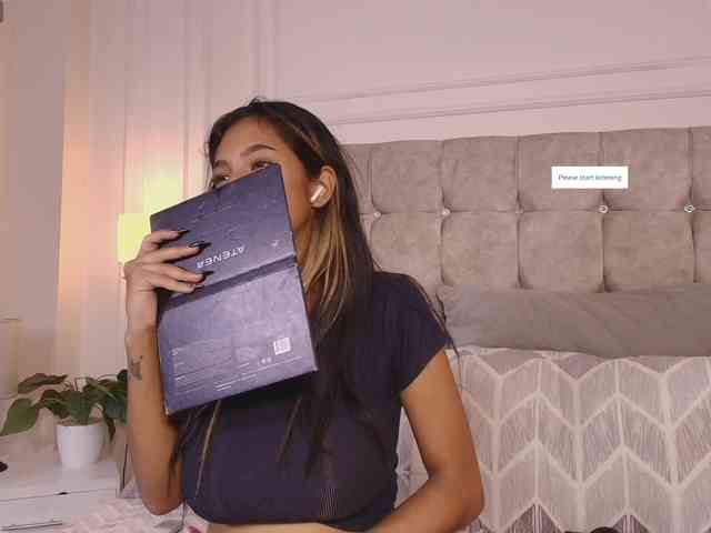 JasmineRoss webcam