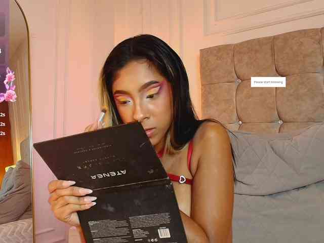 JasmineRoss webcam