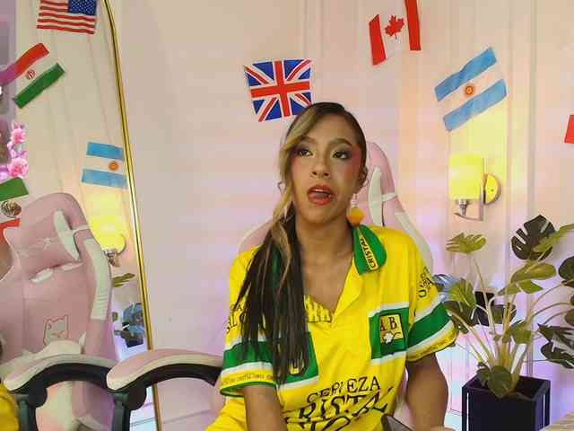 JasmineRoss JasmineRoss