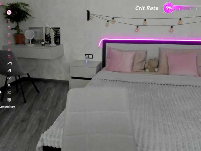 AureliaBliss live cam on