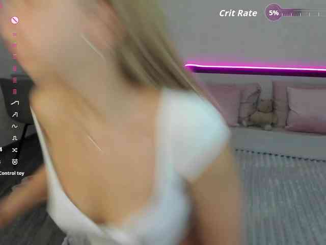 AureliaBliss webcam