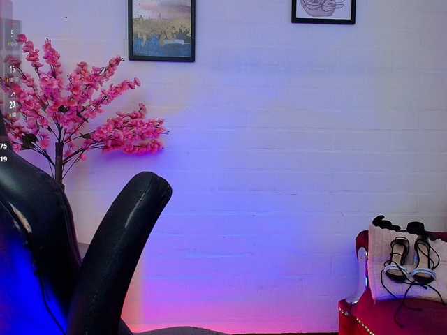 Ayliinn live cam on BongaCams