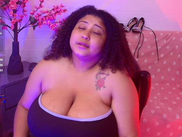 Ayliinn live cam preview