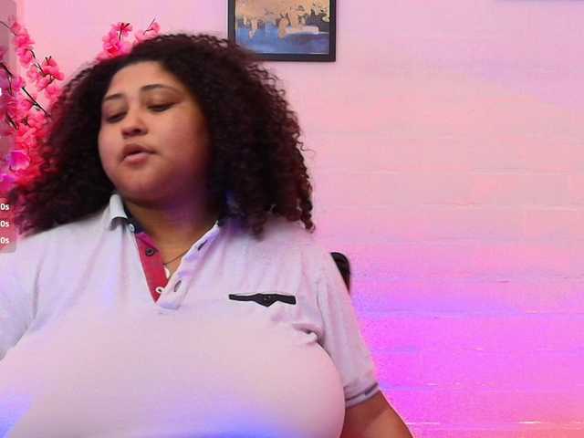 Ayliinn live cam on BongaCams