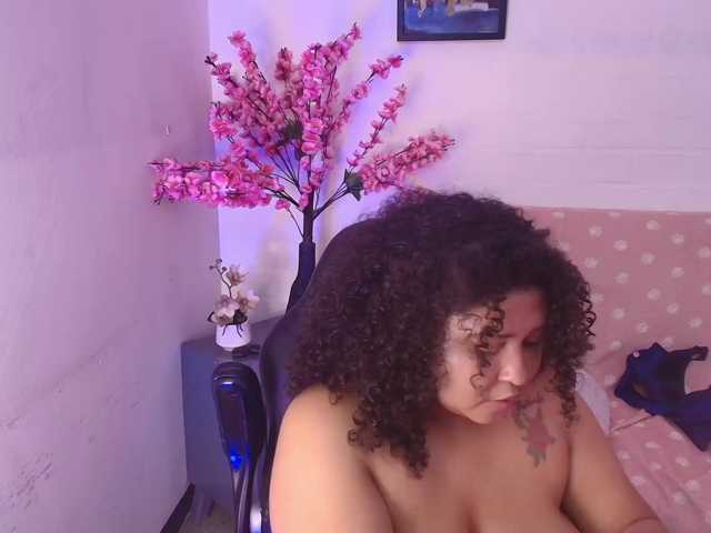 Ayliinn live cam on BongaCams