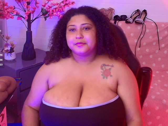 Ayliinn live cam on BongaCams