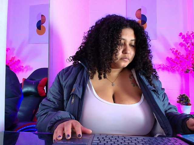 ayliinn cam belle