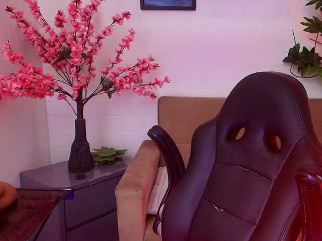 Ayliinn live cam on BongaCams