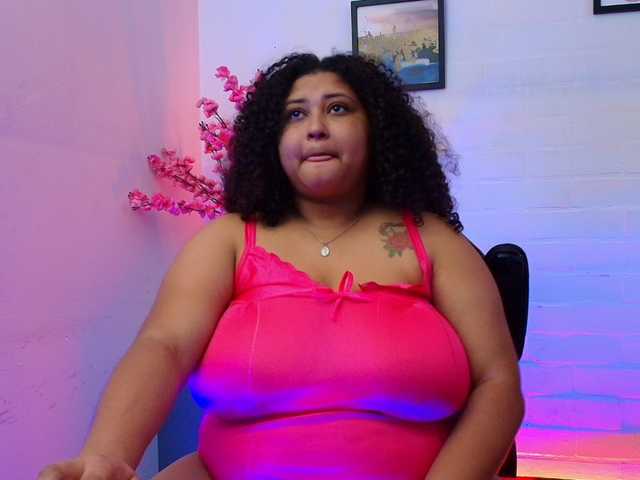 Ayliinn live cam on BongaCams