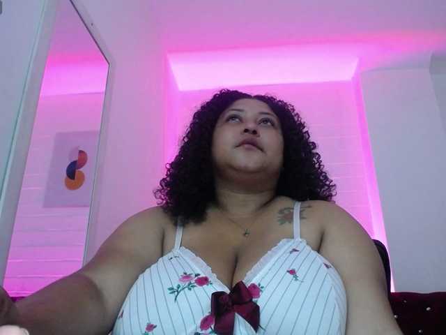 Ayliinn live cam on BongaCams