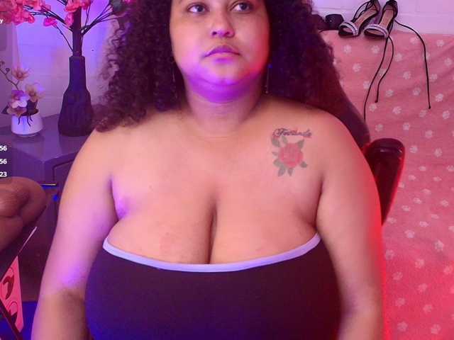 Ayliinn live cam preview