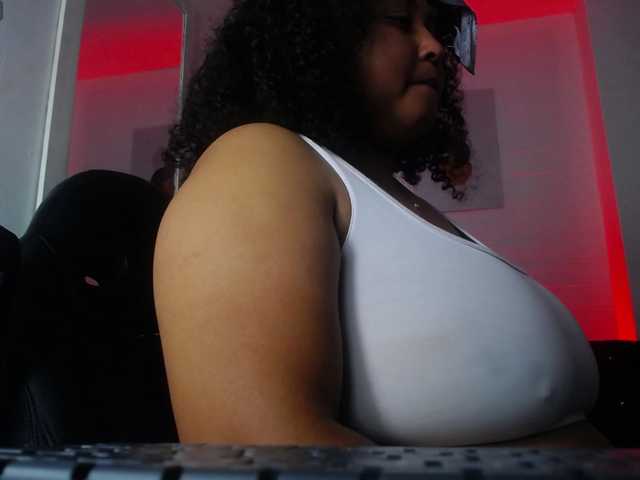 Ayliinn live cam on BongaCams