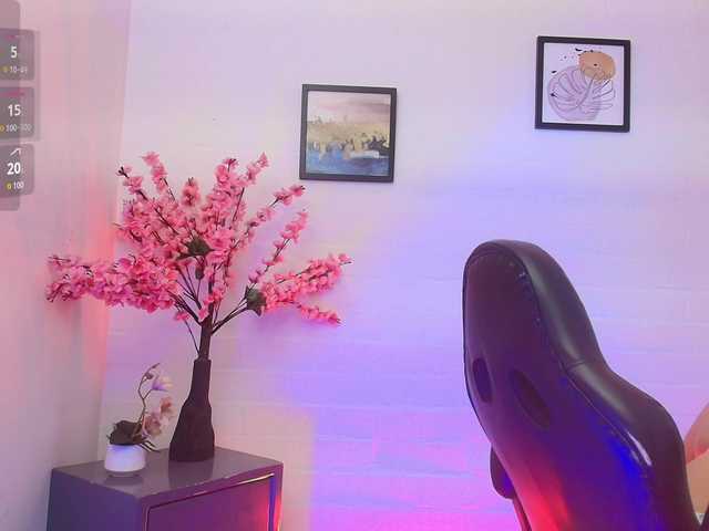 Ayliinn — live female cam