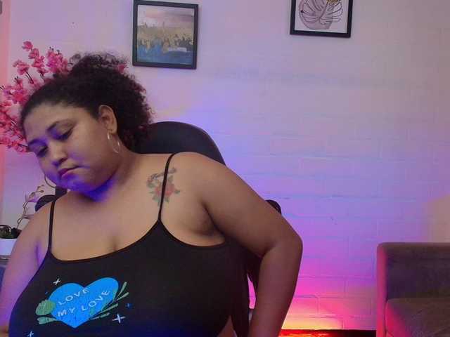 Ayliinn live cam on BongaCams
