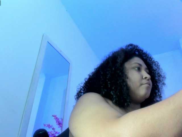 Ayliinn's BongaCams show and profile