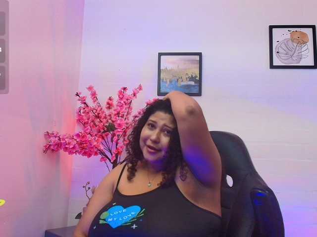 Ayliinn live cam preview