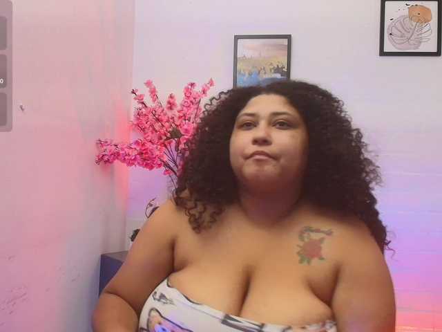 Ayliinn — live female cam