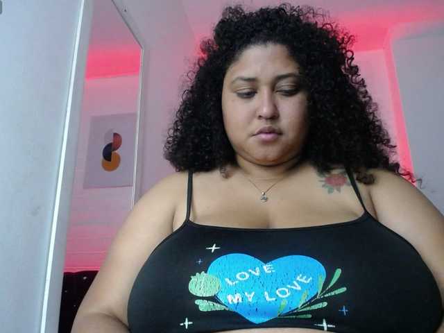 Ayliinn live cam on BongaCams