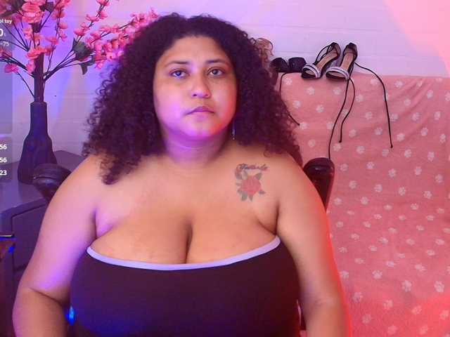 Ayliinn live cam preview
