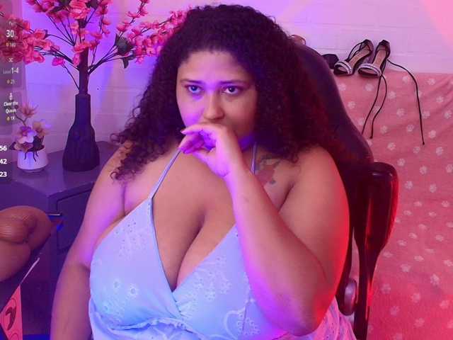 Ayliinn live cam preview
