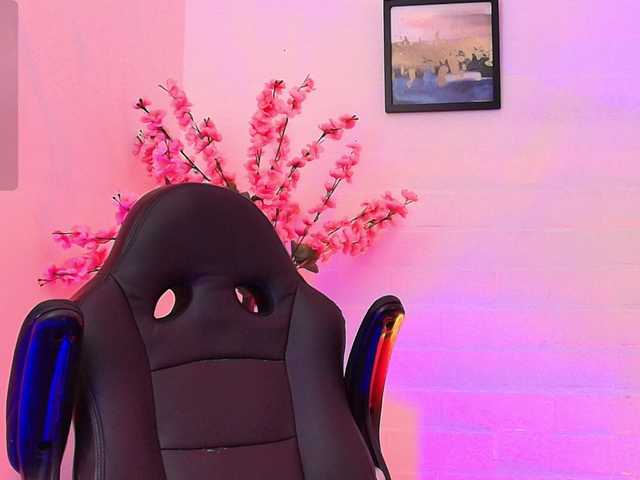 Ayliinn live cam on BongaCams