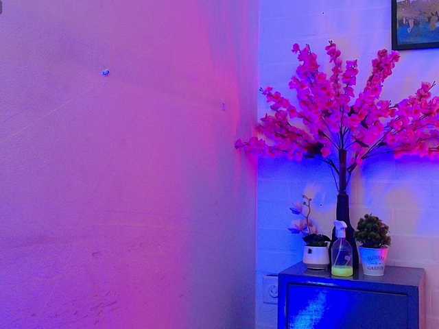Ayliinn live cam on BongaCams