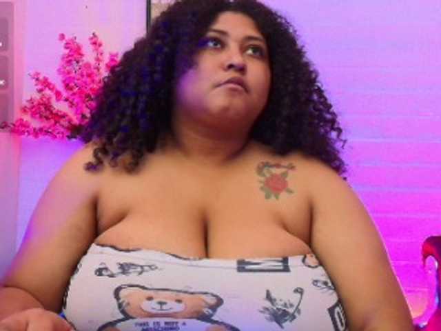 Ayliinn live webcam show