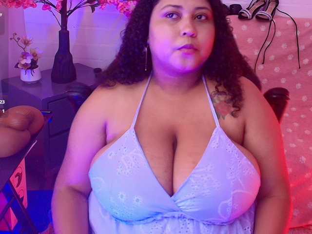 Ayliinn live cam on BongaCams
