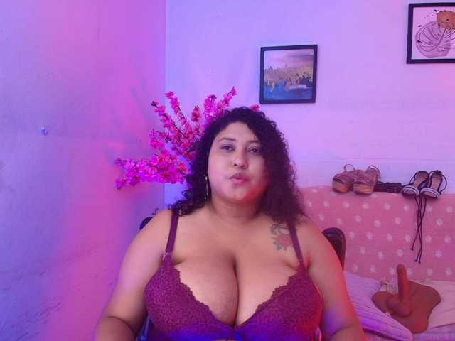 Ayliinn live cam on BongaCams