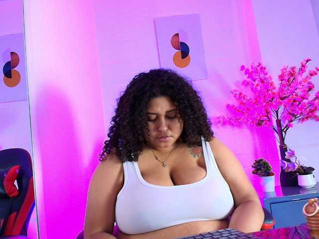 ayliinn live sex show