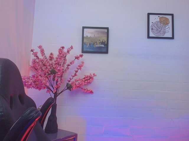 Ayliinn live cam on BongaCams