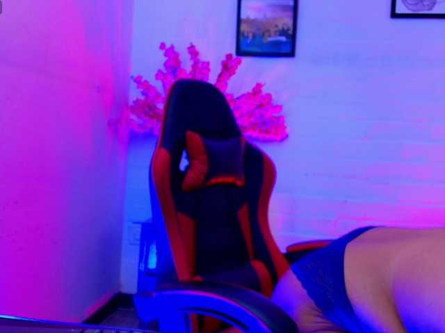 Ayliinn live cam on BongaCams