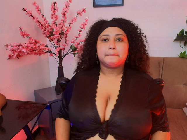 Ayliinn live cam on BongaCams
