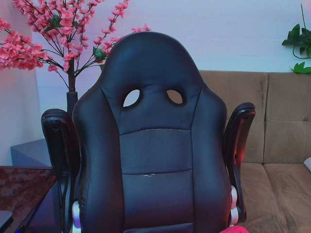 Ayliinn live cam preview