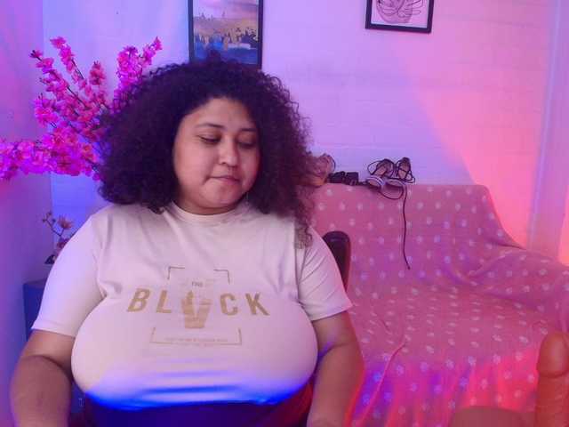 Ayliinn live cam on BongaCams