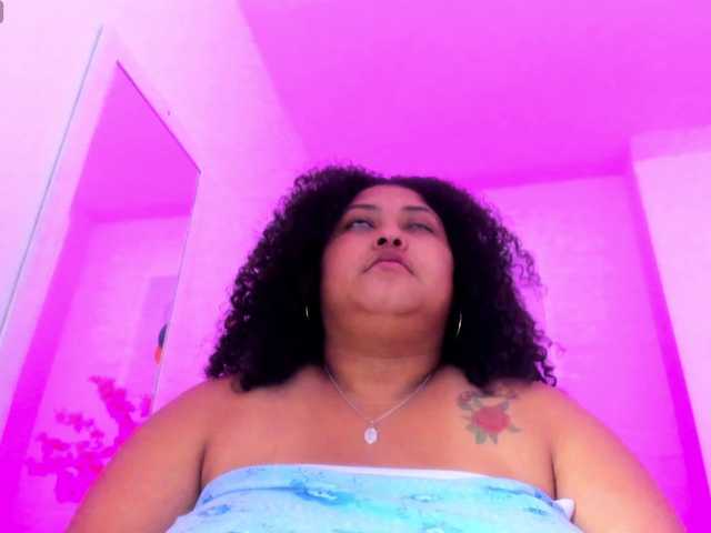 Ayliinn's BongaCams show and profile