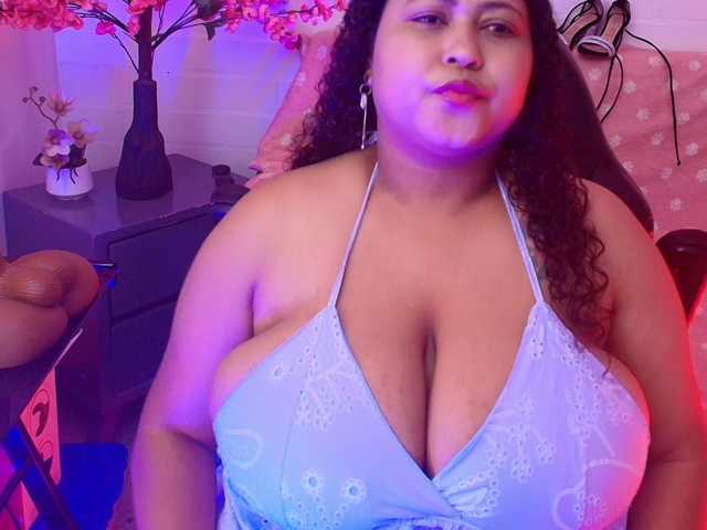 Ayliinn live cam preview
