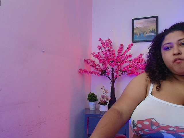 Ayliinn live webcam show