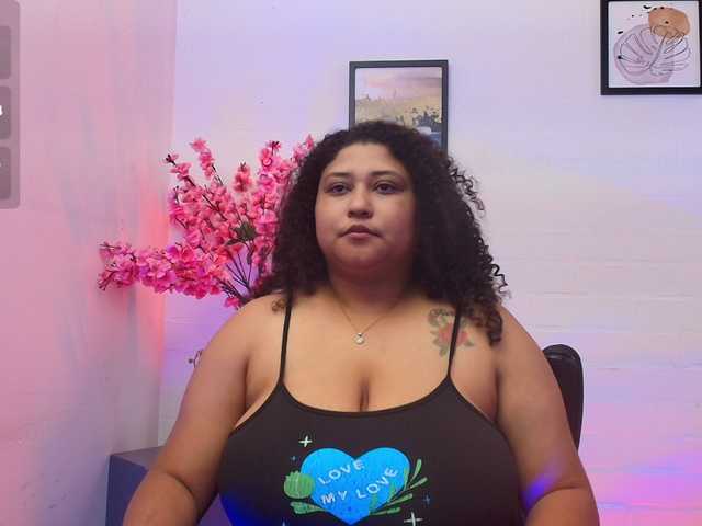 Ayliinn live cam preview