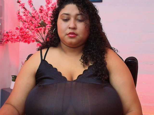 Ayliinn live cam on BongaCams