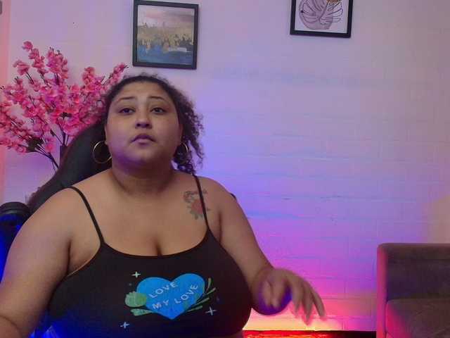 Ayliinn live cam on BongaCams