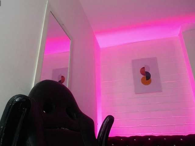 Ayliinn live cam on BongaCams