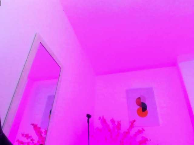 Ayliinn's BongaCams show and profile