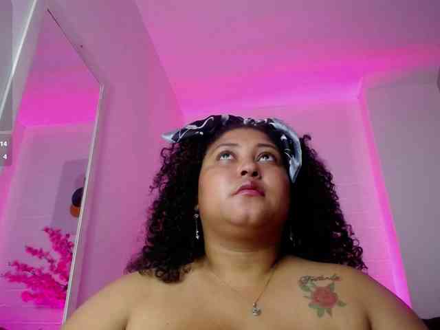 Ayliinn Live Webcam on BongaCams