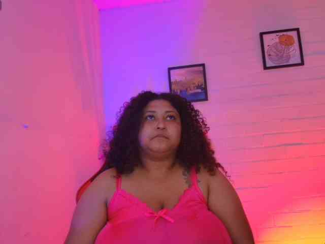 Model: Ayliinn