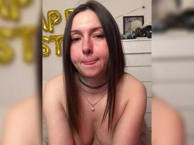 LOVEIS-'s BongaCams show and profile