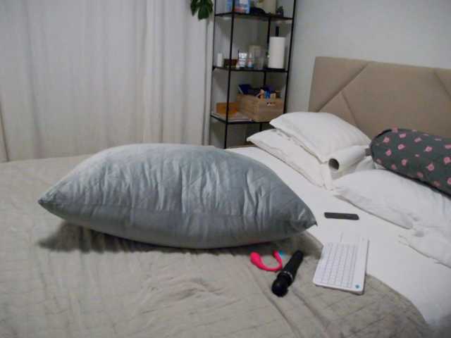 LOVEIS- live cam on BongaCams