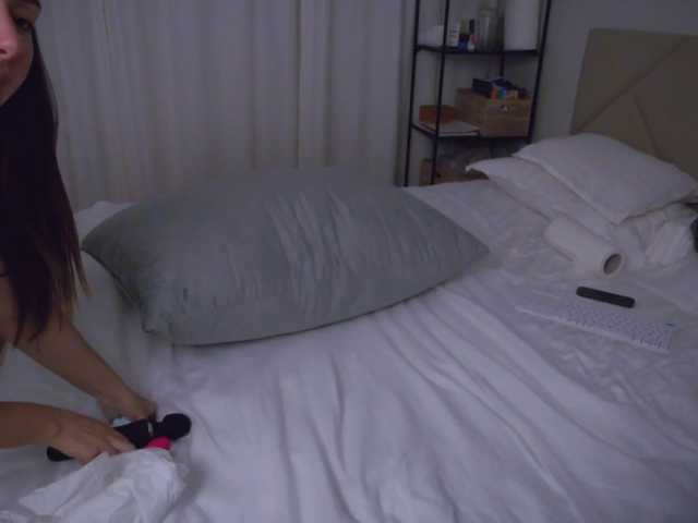 LOVEIS- live cam preview