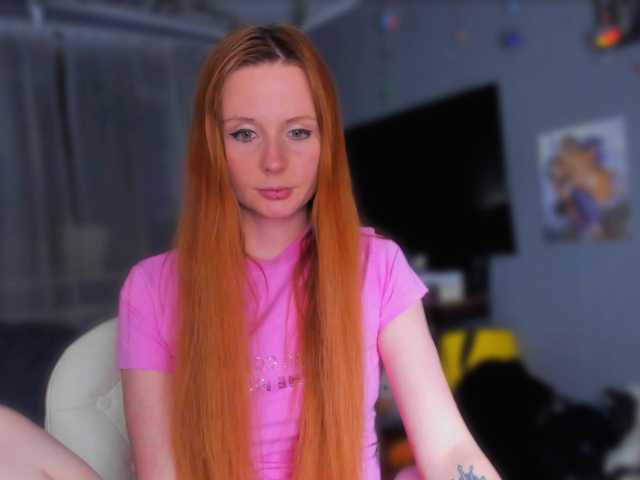le modèle konopushka est en webcam porno dans un show sur le site bongacams, il possède les tags suivants: White/Caucasian,Redhead,Trimmed