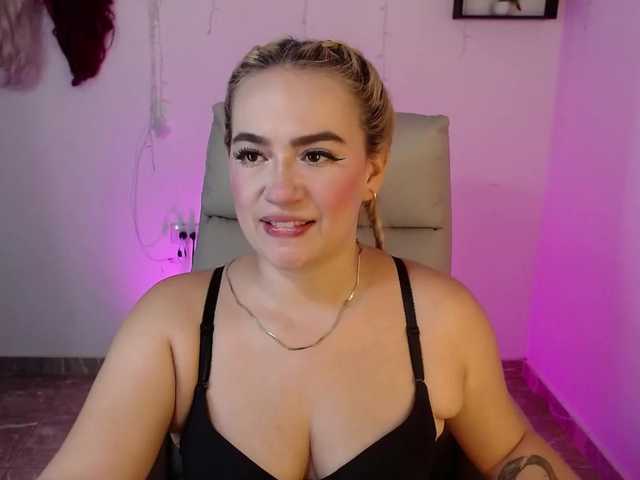 sweetfeeling30 live cam on BongaCams